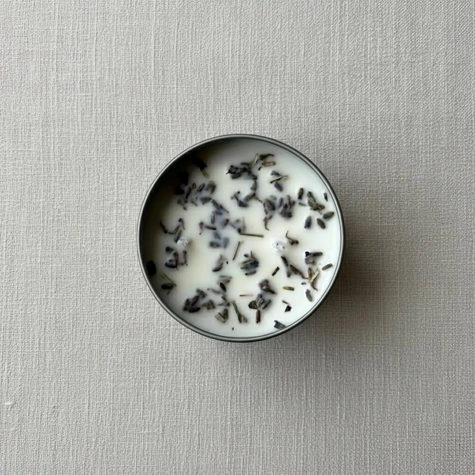 Vela de Soja Artesanal en Lata, Lavanda y Vainilla | Regalo Sostenible | Decoración Aesthetic | Hecha en España